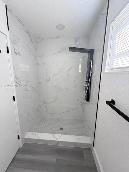 Building Photo - 275 NE 173rd St