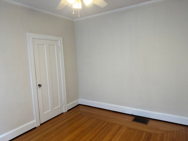Building Photo - 3590 Outlook Ave