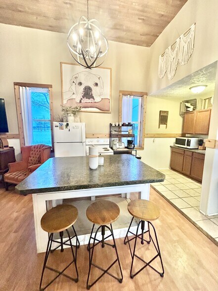 Building Photo - 1291 Kinneville Rd