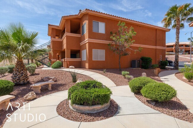 Primary Photo - 2-bedroom 2-bathroom upstairs condo fully ...