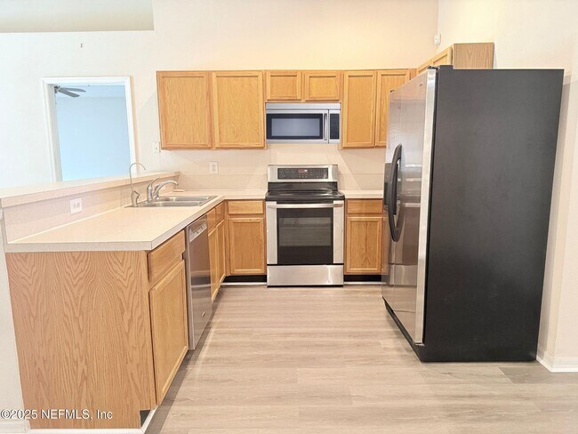 Building Photo - 312 Turtle Dove Dr