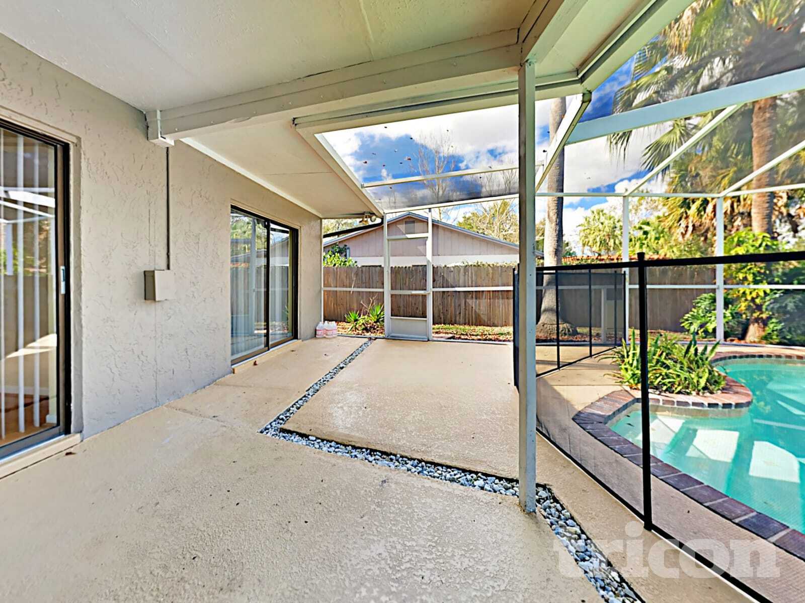 Building Photo - 610 Oakmoss Dr