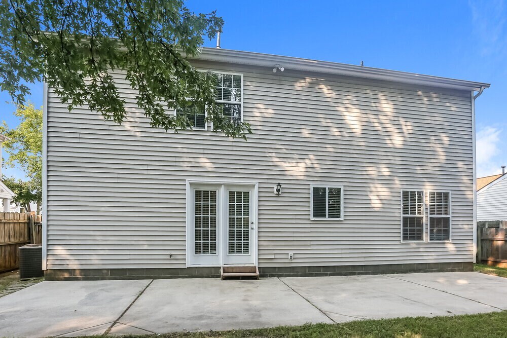 Building Photo - 5883 Culloden Ct