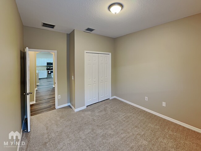 Building Photo - 10121 Celtic Ash Dr
