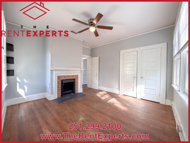 Building Photo - 206 5th St