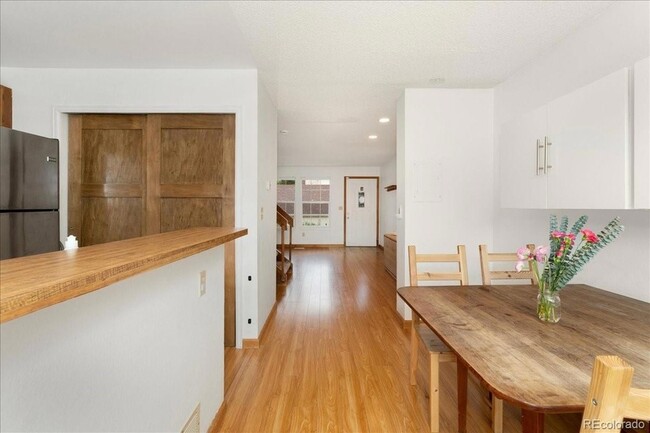 Building Photo - 7724 S Steele St