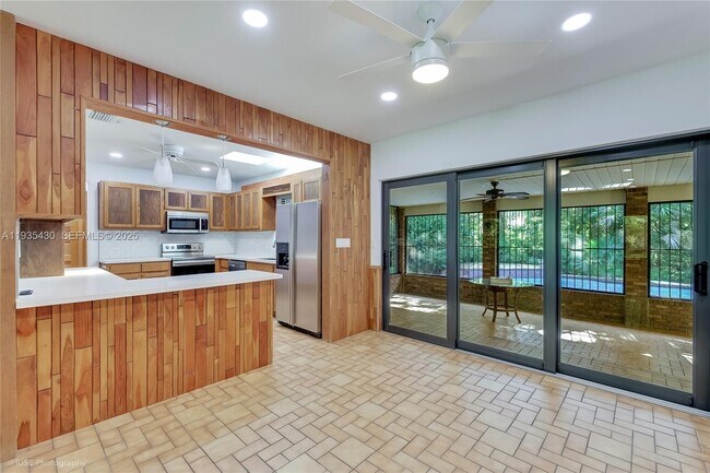 Building Photo - 6290 SW 86th St