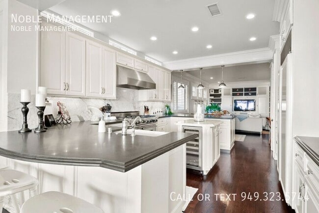 Building Photo - 1514 E Oceanfront-