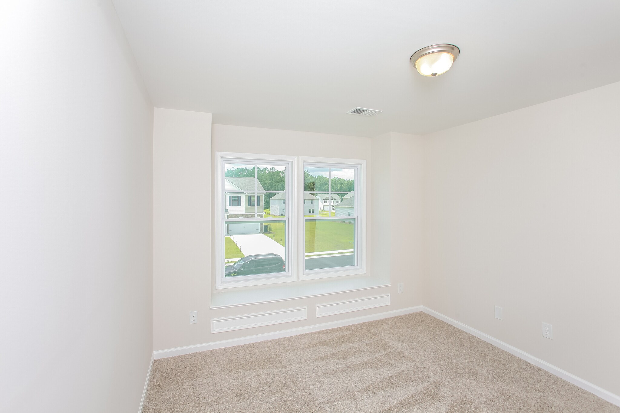 Building Photo - 10 Brake Ct