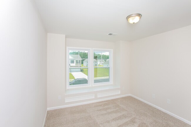 Building Photo - 10 Brake Ct