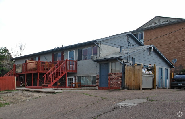 Building Photo - 3702 Airport Rd