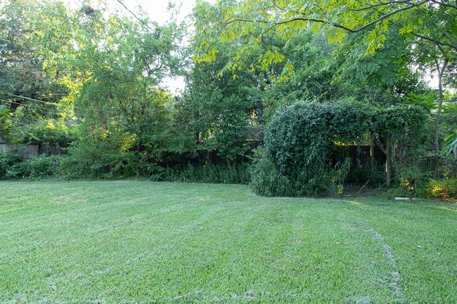 Building Photo - 9014 Kapri Ln