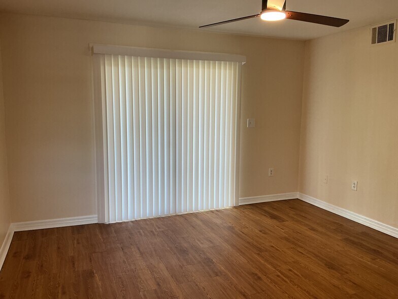 Building Photo - 179 Ulster Ln
