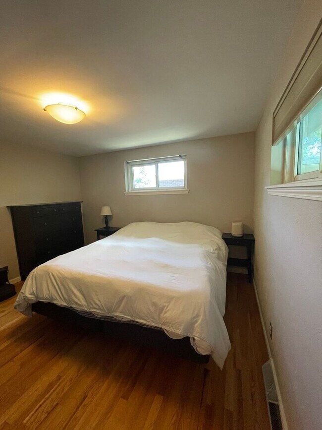 Building Photo - Rare Boulder Gem—Spacious 5-bedroom S. Boulder home - AVAILABLE EARLY JULY!
