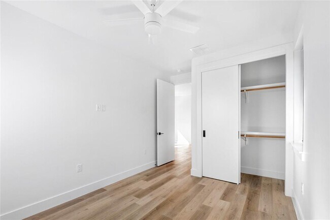 Building Photo - 2101 Thrasher Ln