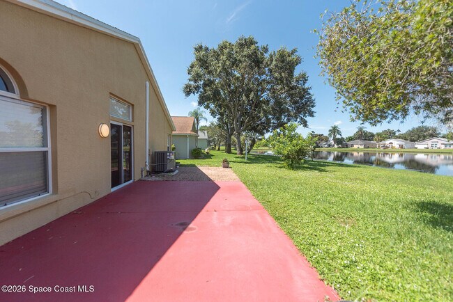 Building Photo - 7033 Hammock Trace Dr