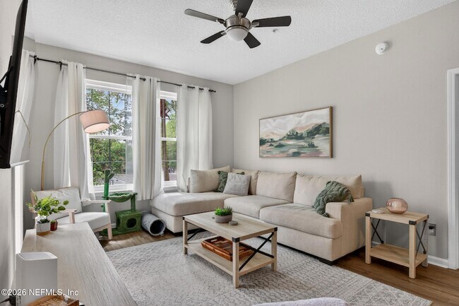 Building Photo - 7801 Point Meadows Dr