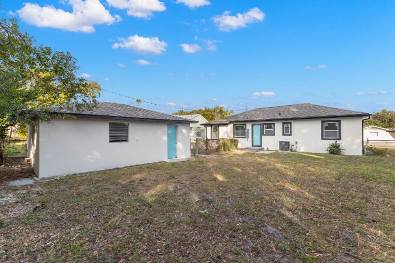 Building Photo - 211 37th St S