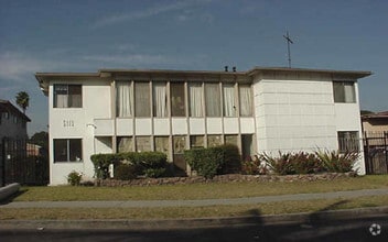 Building Photo - 5019 August St. (Augolet, LLC)
