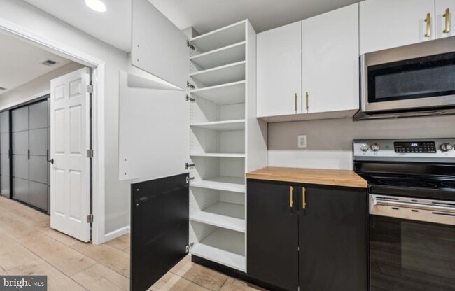 Building Photo - 7006 Friendship Rd