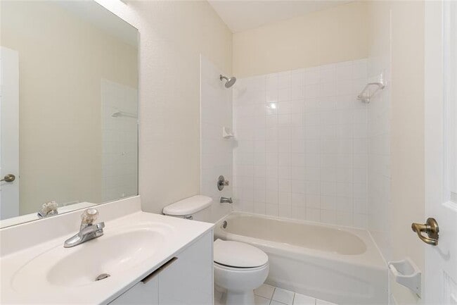 Building Photo - 12376 SW 126th Ave