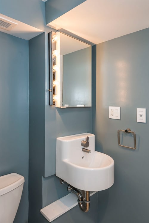 Building Photo - 137 Garfield St