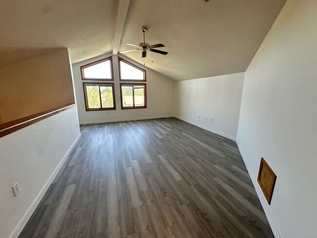 Building Photo - Stylish 3rd Level, Private 2 bedroom Apartment With LVP Flooring, Decks, Gas Fireplace & In-Unit ...