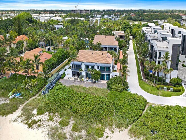 Building Photo - 11545 Old Ocean Blvd