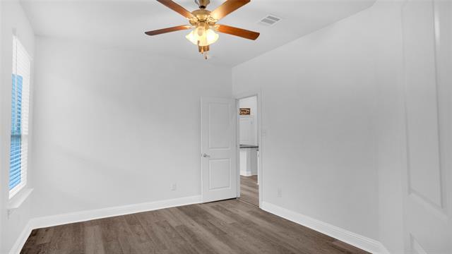 Building Photo - 1520 Summit View Ln