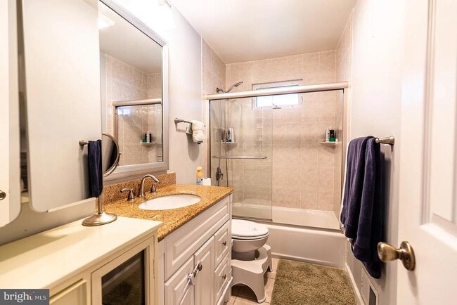 Building Photo - 3026 Kadala Pl