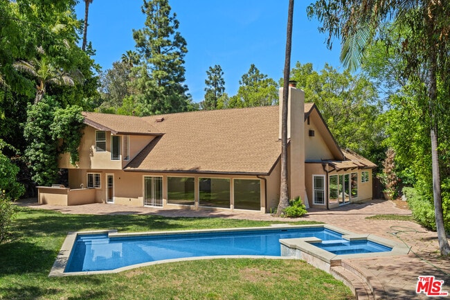 Building Photo - 10926 Alta View Dr