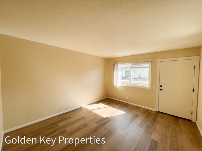 Building Photo - Nice 2 BR / 1 BA second story apartment lo...