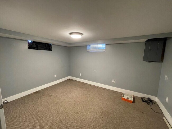 Building Photo - 9 Wilson Rd