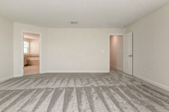 Building Photo - Lovely 5bd/3.5bath FOR RENT in highly soug...