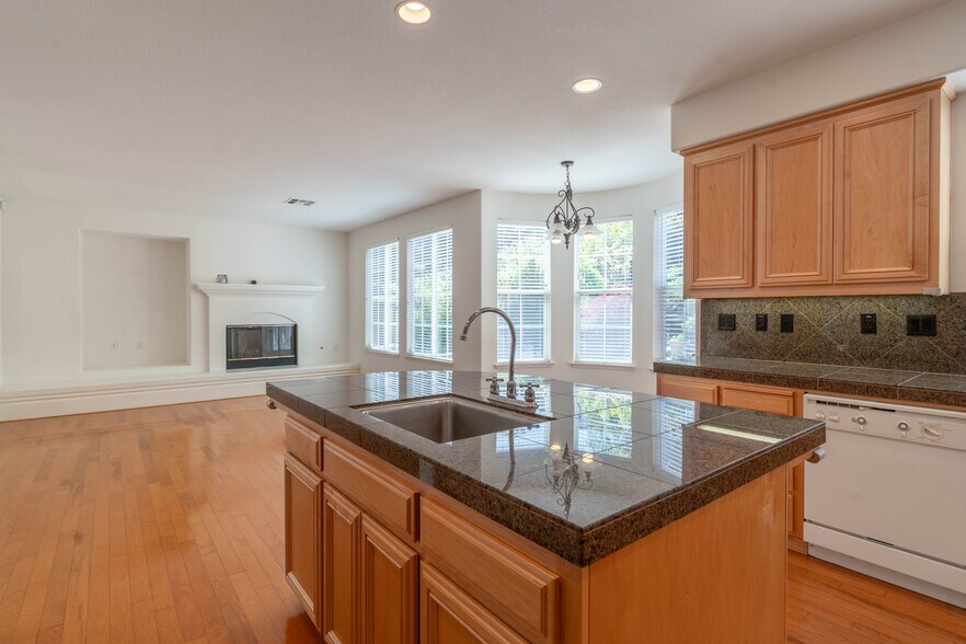 Building Photo - 1260 Ustilago Dr