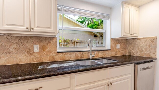 Building Photo - 3069 NW 27th Terrace