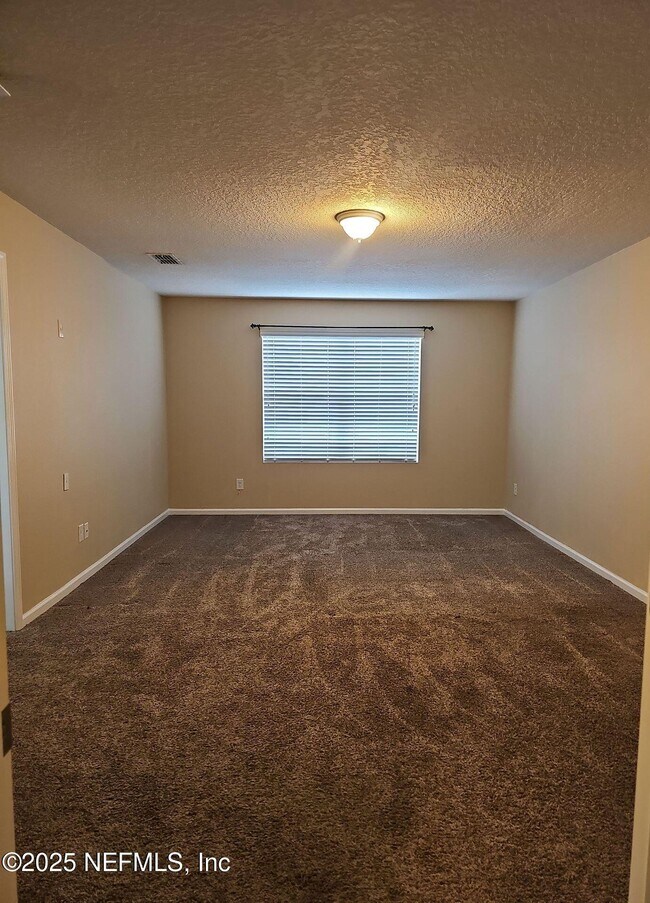 Building Photo - 1981 Rock Springs Way