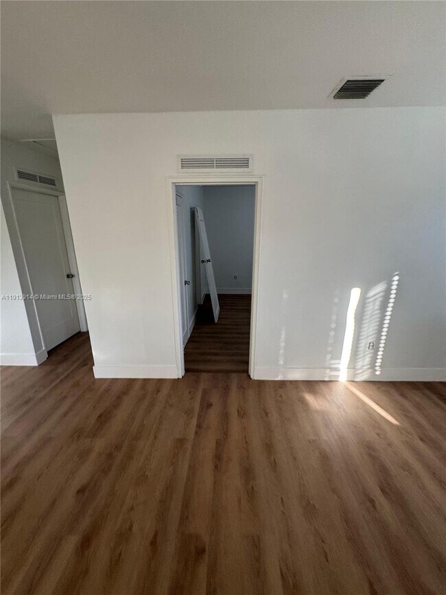 Building Photo - 2343 NW 14th St