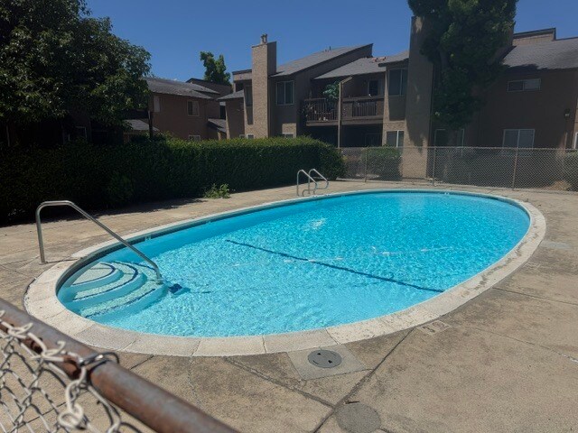 Building Photo - Stockton, One bedroom, One bathroom Condo