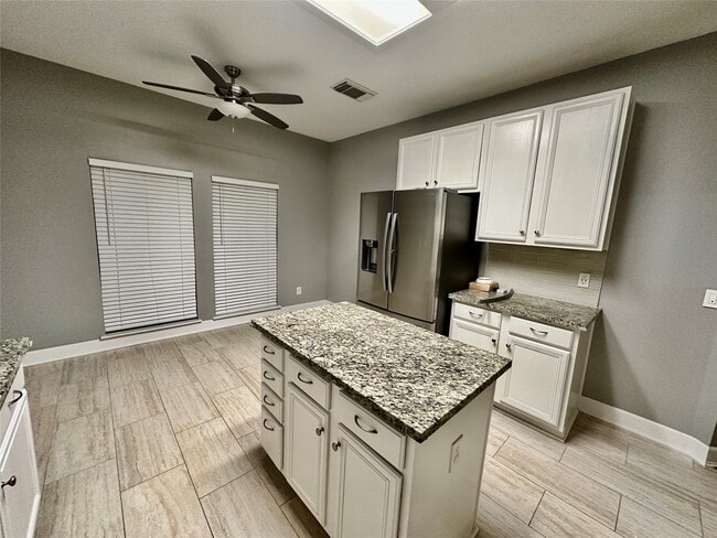 Building Photo - 9327 Restover Ln