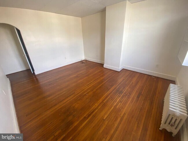 Building Photo - 510 Quincy Ave