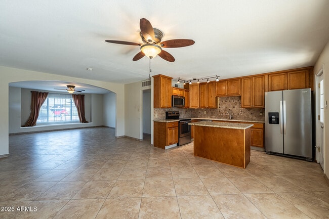 Building Photo - 8303 E Glenrosa Ave