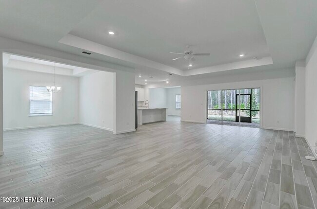 Building Photo - 300 Gan Wy