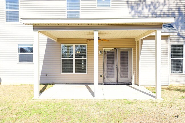 Building Photo - 4 Bedroom 2.5 Bath in Grovetown!