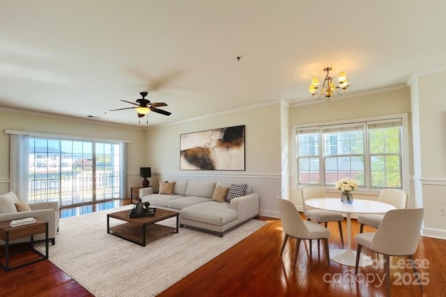 Building Photo - 8929 Meadow Vista Rd