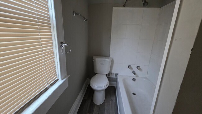Building Photo - 3 Bed 2 Bath Rare to Rent!