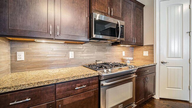 Building Photo - 5311 Kiam St