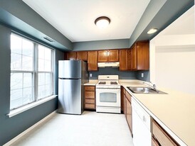 Building Photo - 2302 Society Pl