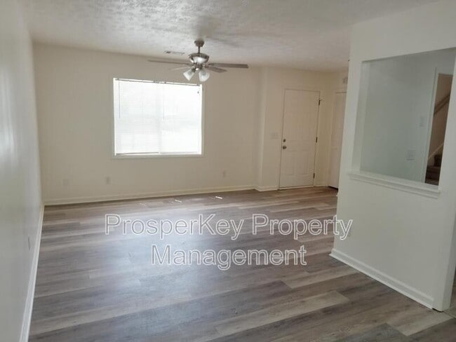 Building Photo - 802 27th Ave