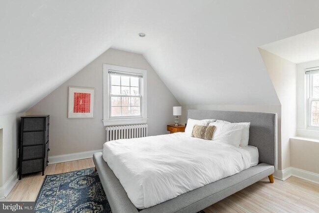 Building Photo - 2243 40th St NW